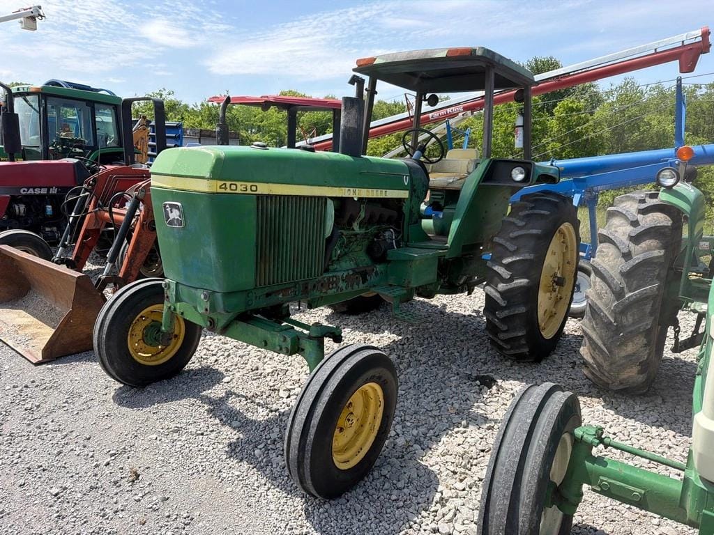 John Deere 4030 Equipment Image0