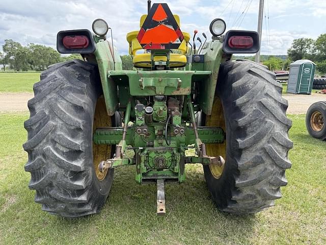 Image of John Deere 4030 equipment image 4