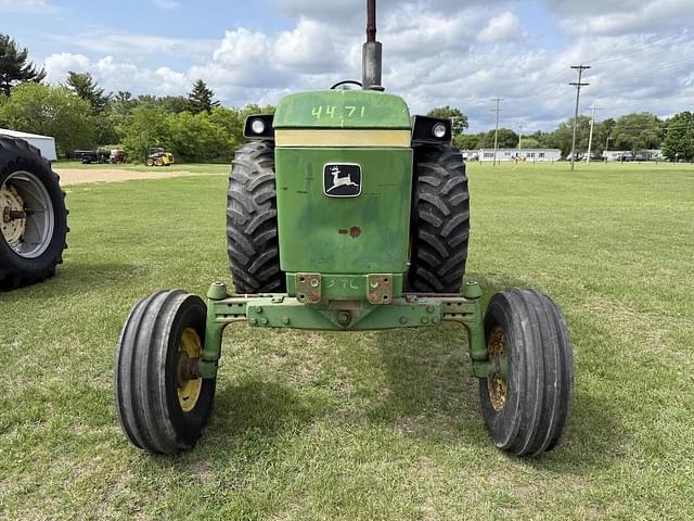Image of John Deere 4030 equipment image 1