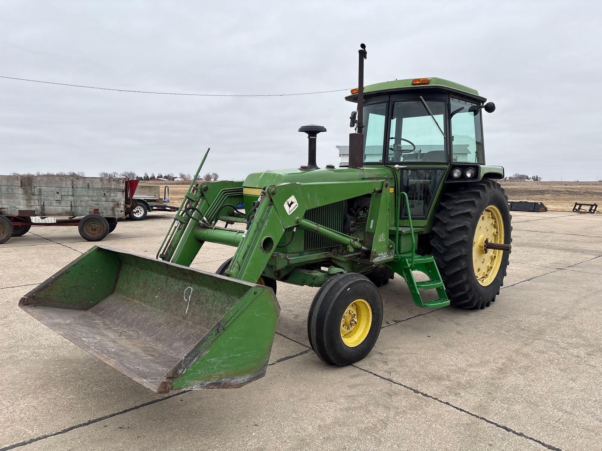 John Deere 4030 Equipment Image0