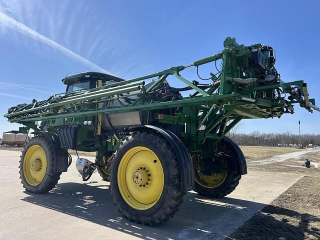 Image of John Deere R4038 equipment image 4