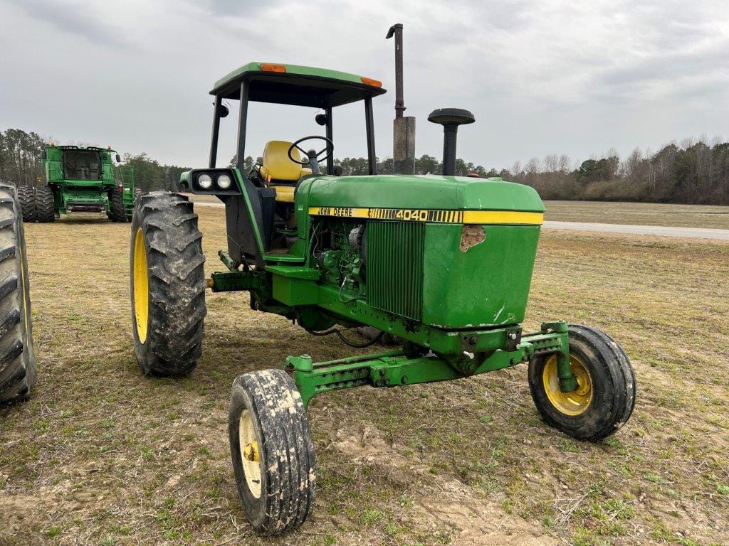 Main image John Deere 4040