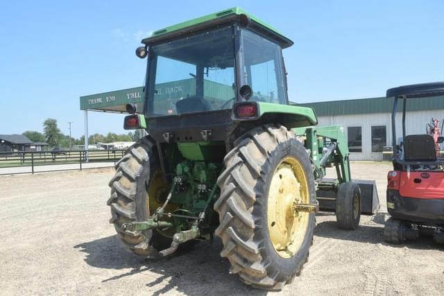 Image of John Deere 4040 equipment image 2