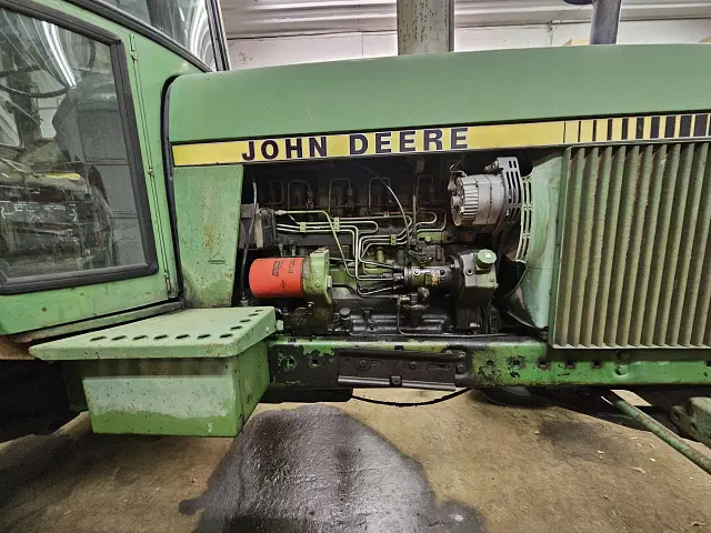 Image of John Deere 4040 equipment image 2