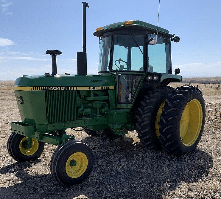 Image of John Deere 4040 Image 1