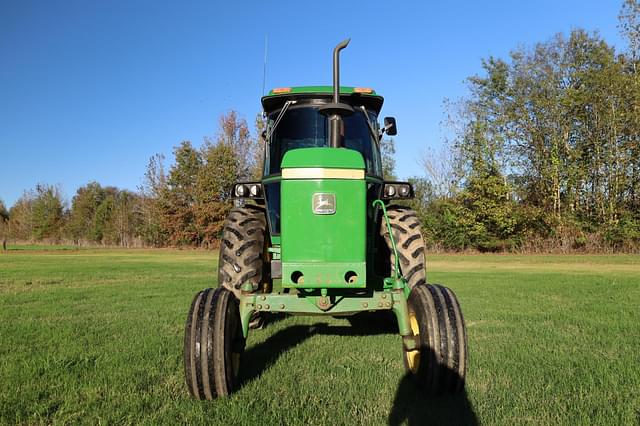 Image of John Deere 4040 equipment image 2