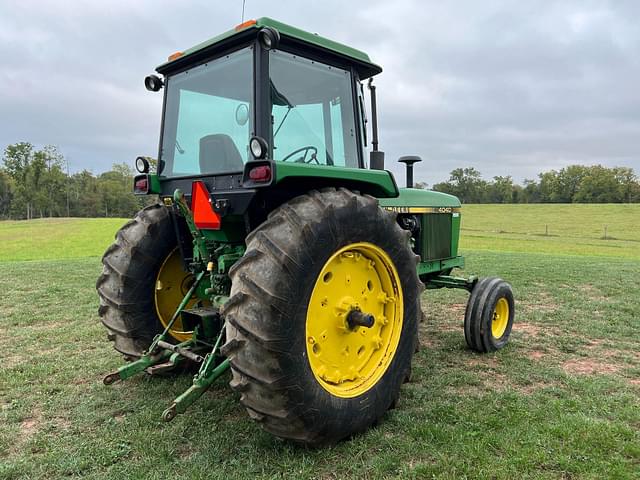 Image of John Deere 4040 equipment image 4