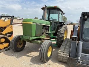 John Deere 4040 Image