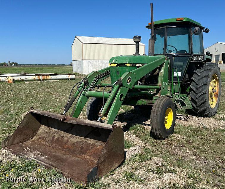 Image of John Deere 4040 Primary image
