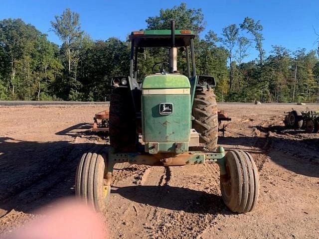 Image of John Deere 4040 equipment image 1