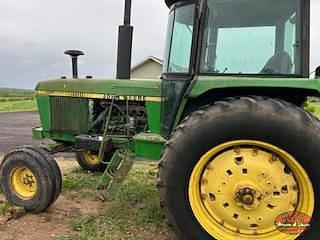 Image of John Deere 4040 equipment image 3