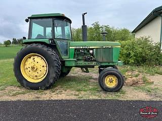 Image of John Deere 4040 Primary image
