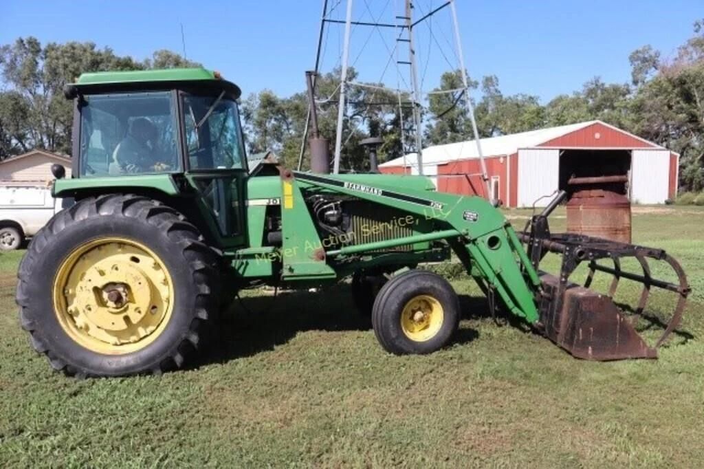 John Deere 4040 Equipment Image0