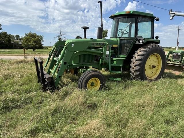 Image of John Deere 4040 equipment image 1