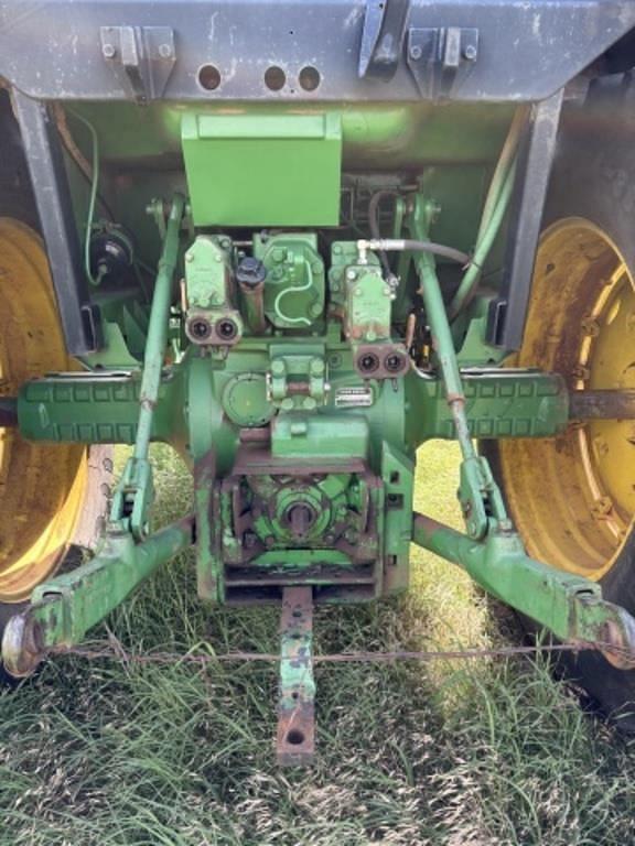 Image of John Deere 4040 equipment image 4