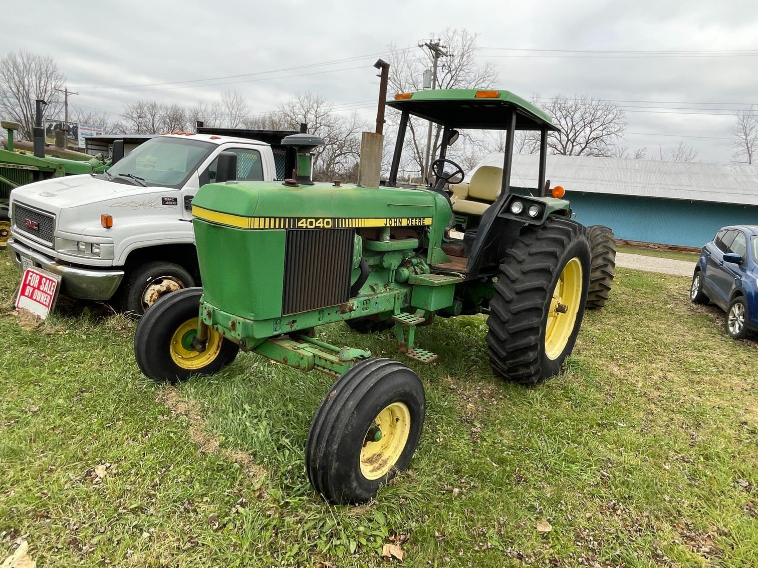 John Deere 4040 Equipment Image0