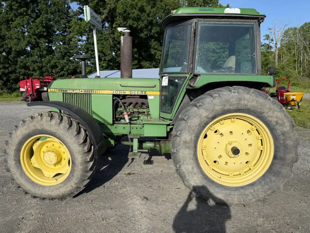 Image of John Deere 4040S Primary image