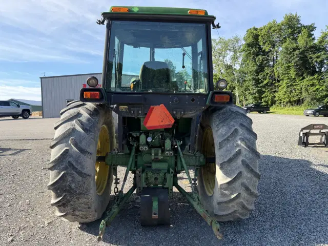 Image of John Deere 4040S equipment image 2