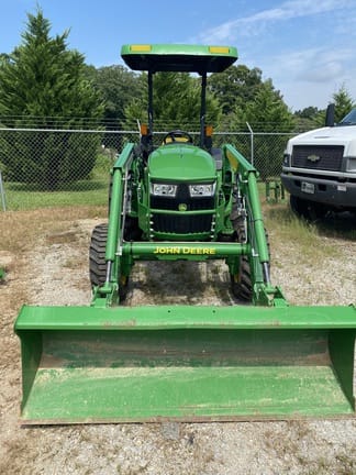 John Deere 4044M Equipment Image0