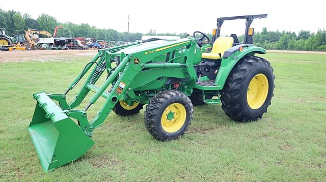 Image of John Deere 4044M equipment image 3