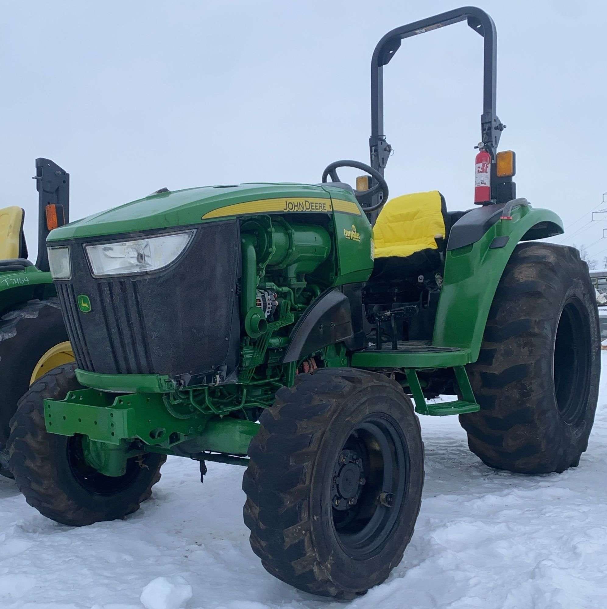 John Deere 4044M Equipment Image0