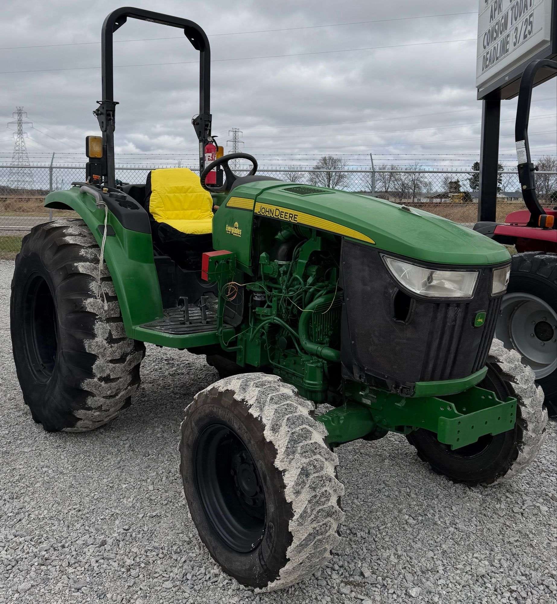 John Deere 4044M Equipment Image0