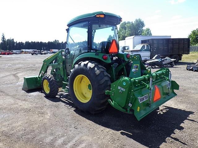 Image of John Deere 4044M equipment image 4
