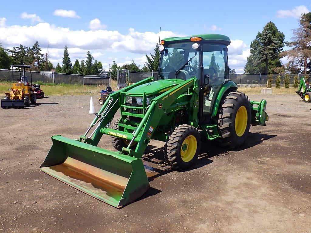Image of John Deere 4044M Primary image