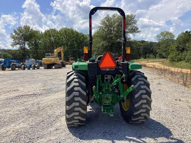 Image of John Deere 4044M equipment image 4