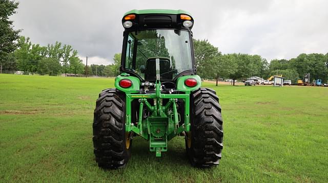 Image of John Deere 4044R equipment image 3