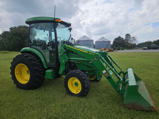 Image of John Deere 4044R equipment image 1