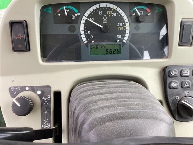 Image of John Deere 4044R equipment image 4