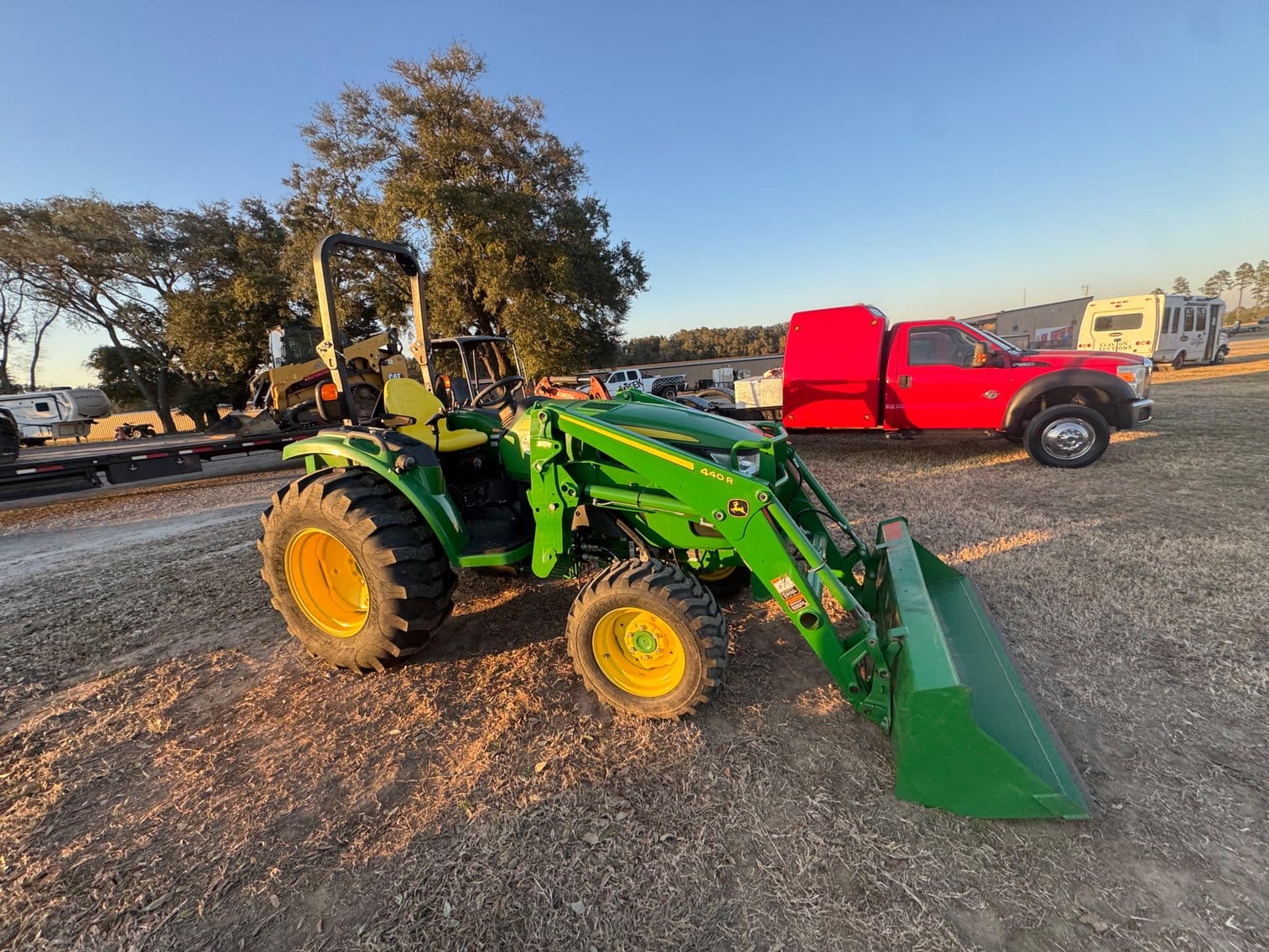 John Deere 4044R Equipment Image0