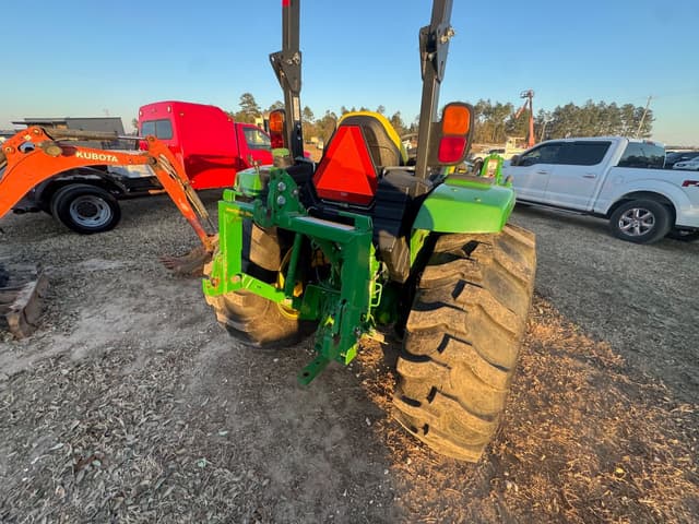 Image of John Deere 4044R equipment image 2
