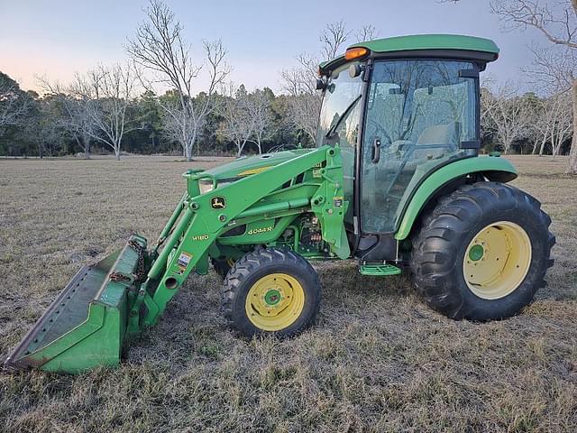 Image of John Deere 4044R equipment image 3