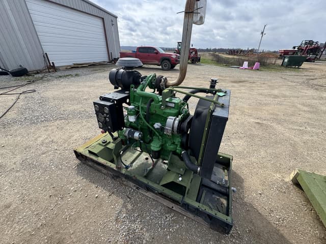 Image of John Deere 4045T equipment image 3