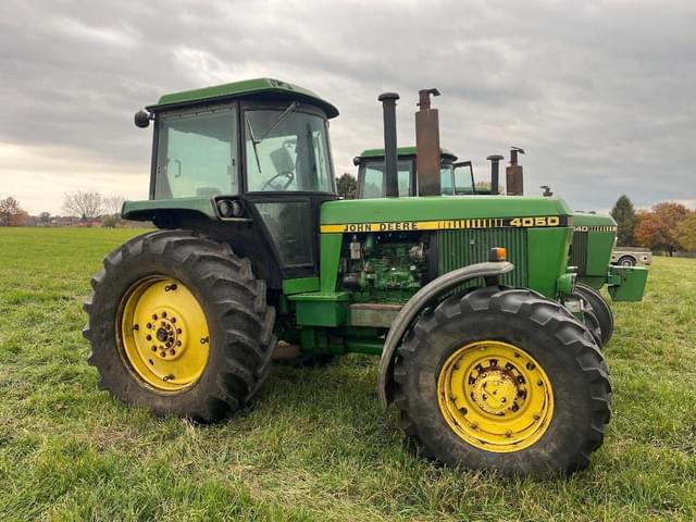 Image of John Deere 4050 equipment image 2