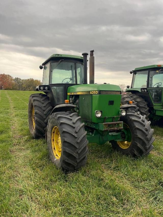 Image of John Deere 4050 equipment image 1