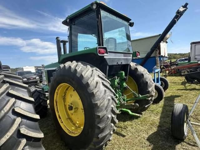 Image of John Deere 4050 equipment image 2