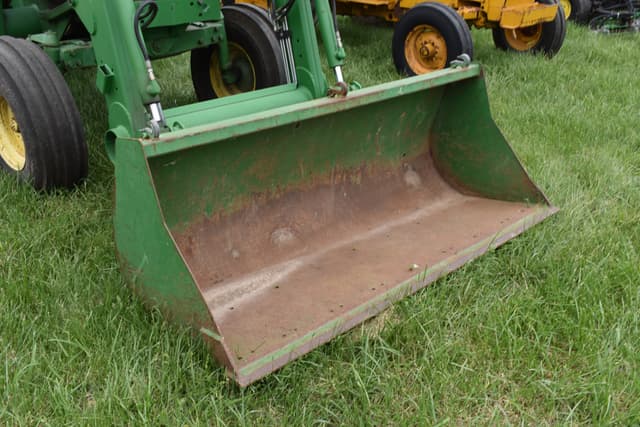 Image of John Deere 4050 equipment image 3