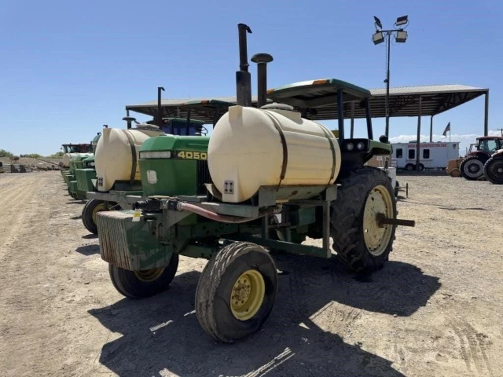John Deere 4050 Equipment Image0