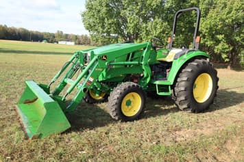 Main image John Deere 4052M