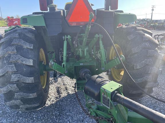 Image of John Deere 4052M equipment image 4