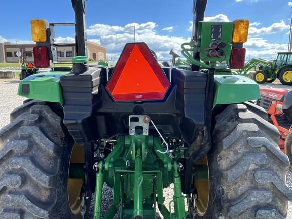 Image of John Deere 4052M equipment image 3