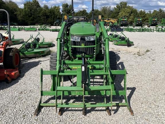 Image of John Deere 4052M equipment image 1