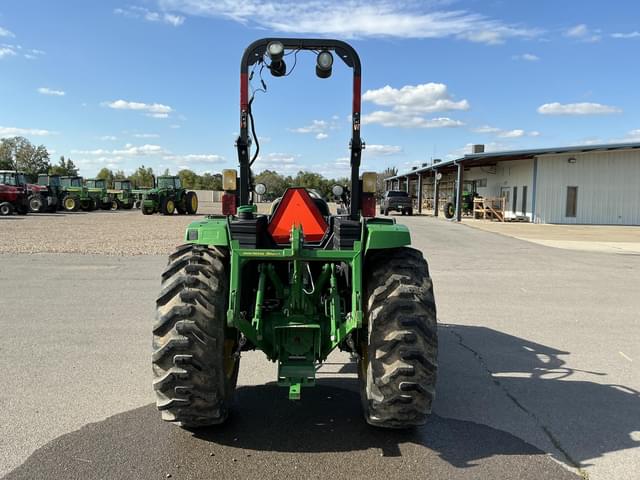 Image of John Deere 4052M equipment image 3