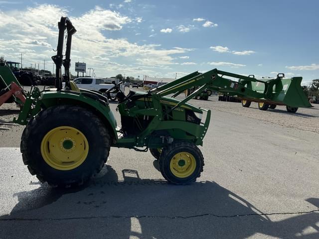 Image of John Deere 4052M equipment image 1
