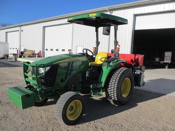 Main image John Deere 4052M