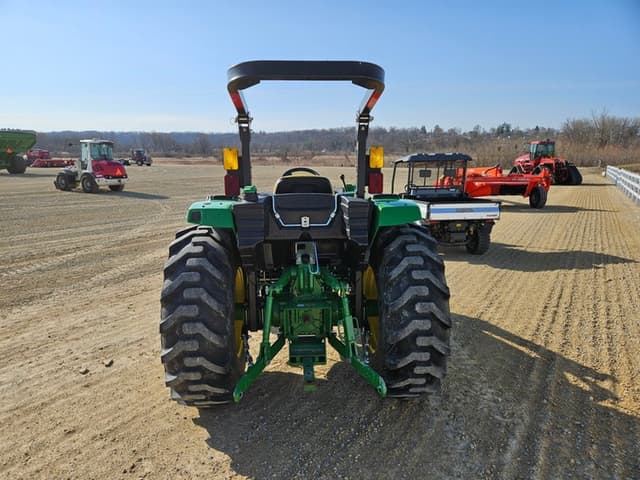 Image of John Deere 4052M equipment image 3