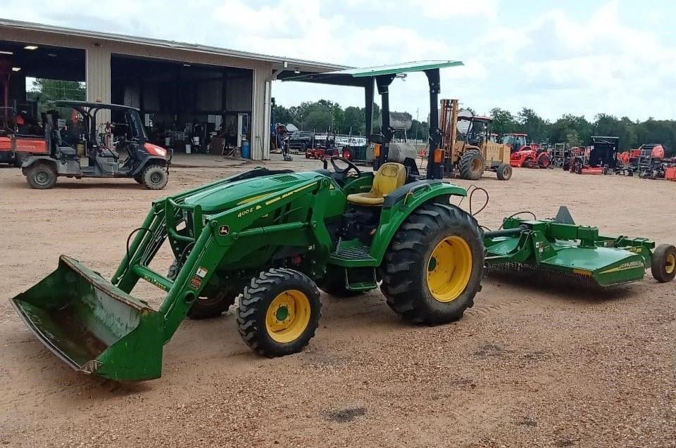 Main image John Deere 4052M